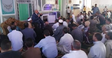 محافظ الوادى الجديد يطرح مبادره لتقنين أوضاع صغار المزارعين بخصم 50 %