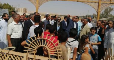 محافظ الوادى الجديد يفتتح الممشى السياحى بالداخله بتكلفه 822 ألف جنيه