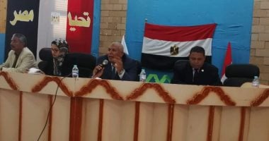 محافظ الوادى الجديد يتفقد إنشاء المجمع الإسلامى بالداخلة 