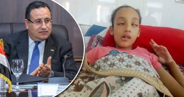 "روان" ضحية التنمر بالإسكندرية.. أصيبت بشلل بوجهها بعد اعتداء والدة زميلتها عليها ضربا وأهانتها قائلة لها: "أنت بنت بواب إزاى تتطاولى على ابنة مهندس".. ووالدها: ابنتى انهارت وزميلتها "شهد" وضعت أصابعها فى عينها
