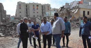 صور .. محافظ المنيا يتابع أعمال إنشاء 10 عمارات سكنية بمدينة العمال