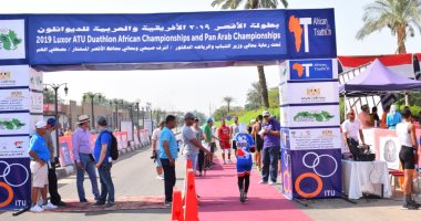 صور.. شاهد سباقات الركض بالبطولة العربية والإفريقية للداوثلون بالأقصر