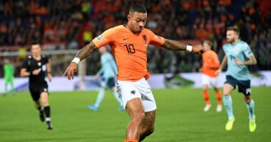 الإصابة تبعد ديباى عن مباراة بيلاروسيا ضد هولندا فى تصفيات اليورو
