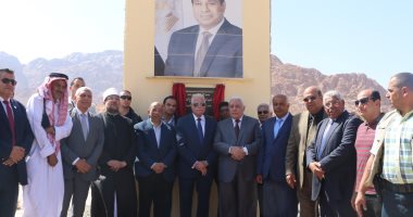 صور.. محافظ جنوب سيناء يكرم الفائزين بسباق الهجن بكاترين