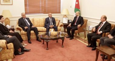 الرزاز يؤكد اهمية التكامل فى مجال النقل بين الاردن ومصر والعراق 