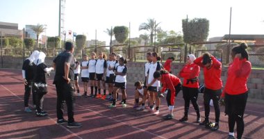 الطيران يتعادل مع المعادى 1 / 1 فى دورى الكرة النسائية