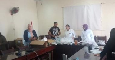 صور.. الكشف المجانى ومعرض للمنتجات اليدوية بقافلة مجانية بحى جمرك الإسكندرية