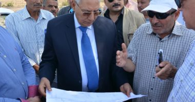 محافظ الدقهلية يعقد اجتماعا بطريق رافد جمصة.. ويؤكد: اجتماع كل أسبوع بموقع العمل