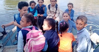 مطالب بإنشاء كوبرى لذهاب الأطفال المدارس بديل المراكب