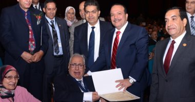 رئيس جامعة طنطا بحفل اليوبيل الذهبى لكلية العلوم: جيل الرواد يستحقون كل فخر