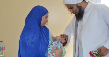 صور.. الحبيب على الجعفرى يزور الأطفال المرضى فى جامعة المنصورة