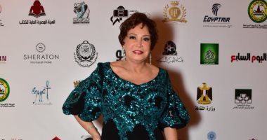 لبلبة ووفاء عامر ولوسى ونقيب السينمائيين فى ختام الإسكندرية السينمائى 