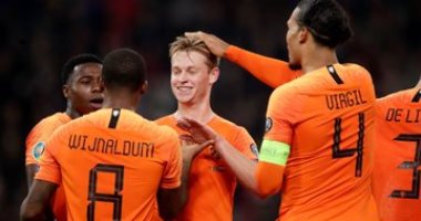 فان دايك وديباي في تشكيل هولندا أمام بولندا بدوري الأمم الأوروبية