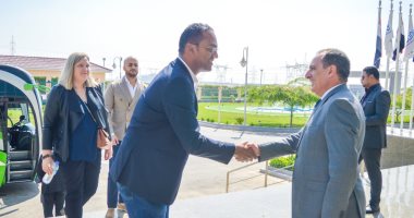 توافد المشاركين فى مؤتمر "مصر تستطيع بالاستثمار والتنمية" على مركز المنارة