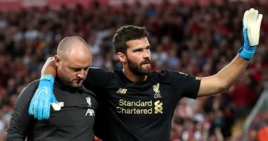 أليسون بيكر يحمى عرين ليفربول ضد مانشستر يونايتد فى قمة الدورى الإنجليزى