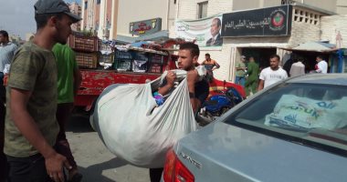 صور.. حملة لإزالة الإشغالات من محيط المستشفيات فى مرسى مطروح