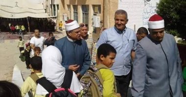مدير المنطقة الأزهرية بالإسكندرية يشهد احتفالات أكتوبر فى برج العرب