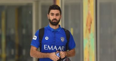 الهلال يؤجل ملف رحيل عمر خربين إلى يناير المقبل