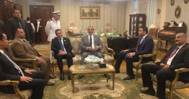 صور.. وفد حقوق الإنسان بالبرلمان يبدأ زيارته للأقسام الشرطية بالإسكندرية 