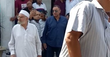 الخطيب وحسن حمدى يشيعان جنازة حسن مسعود مدير فرع أهلى مدينة نصر.. صور