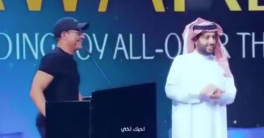 فان دام لمحمد رمضان: "بحبك يا أخى".. وتركى آل الشيخ :"دى كوسة".. فيديو