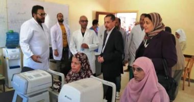 فحص 1430 مواطنا فى قافلة مجانية بـ"نزلة سعيد" فى بنى سويف
