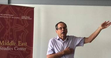 آلان جريش رئيس تحرير اللوموند السابق يروى سيرة إريك روليه الصحفى اليهودى فى كتابه الجديد.. ويؤكد: تمتع بعلاقة قوية بجمال عبد الناصر وعرفات.. وكان مصرى الهوى مؤيدًا لحل الدولتين مؤمنا بأن "الحياد الصحفى كذبة"