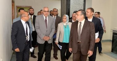رئيس جامعة المنصورة يتفقد تجيهزات مركز جراحة القلب والصدر
