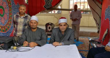 صور.. الأزهر يستقبل المواطنين للرد على استفساراتهم بجوار السيد البدوى بطنطا