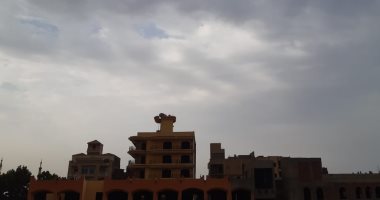 أمطار خفيفة وغيوم تكسو سماء الأقصر والمحافظة ترفع درجة الاستعداد بكافة المدن