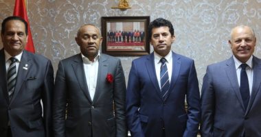 بحضور أبوريدة.. وزير الرياضة يبحث مع رئيس الكاف إنهاء إجراءات اتفاقية المقر 