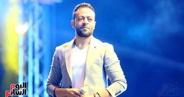 تامر عاشور يجهز أغنية سنجل جديدة خلال أيام