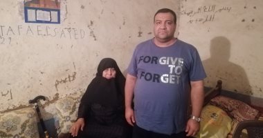 صور.. مأساة سيدة عجوز تناشد محافظ سوهاج بناء مسكنها المنهار قبل سقوطه