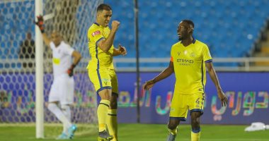 النصر يعود لسكة الانتصارات فى الدوري السعودي بثنائية الرائد.. فيديو