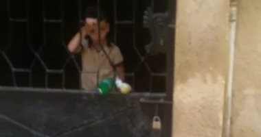"نسيوه وقفلوا المدرسة".. مدرسة العجيزى الابتدائية بالغربية تغلق أبوابها وبداخلها تلميذ.. الأهالى يبلغون الشرطة بعد سماع صراخ الطالب.. والمحافظ يقرر استبعاد مديرة المدرسة والتحقيق مع المشرف العام