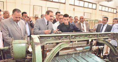 محافظ أسيوط يتفقد اقسام وورش المدرسة الزخرفية العسكرية و الثانوية الفندقية