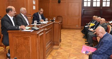 لجنة الصناعة بالبرلمان تفتح ملف الخسائر داخل شركات ومصانع قطاع الأعمال