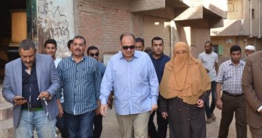 صور.. جولة ميدانية لمحافظ الفيوم لمتابعة أعمال الرصف والنظافة