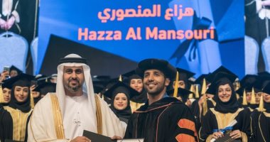 أول دكتوراه فخرية تمنحها جامعة خليفة لهزاع المنصوري أول رائد فضاء إماراتى