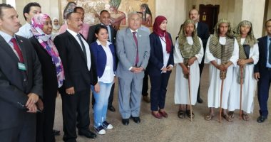 صور.. وصول الأفواج السياحية استعدادا لاحتفالات تعامد الشمس على وجه رمسيس الثانى