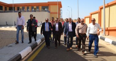 صور ..نائب محافظ الإسماعيلية يتفقد التشغيل التجريبى لمحطة مياه المستقبل