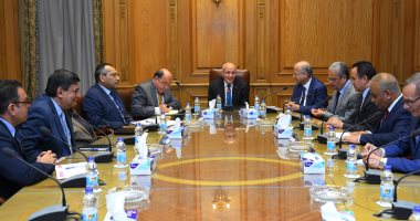 "العصار" يستقبل رئيس شركة جنوب سيناء للمياه لبحث مشروعات للتعاون المشترك 