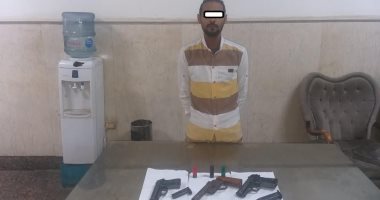 القبض على عاطل بحوزته 3 قطع سلاح بعين شمس
