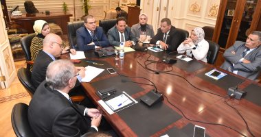 قوى عاملة البرلمان تؤجل اجتماعها وتطلب استدعاء وزيرى المالية والتخطيط