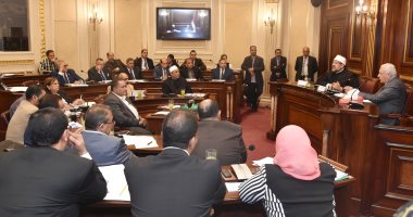 صور.. وزير الأوقاف: بروتوكول مع وزارة التضامن بواقع 200 مليون جنيه للأسر الأكثر فقراً