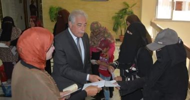 صور.. محافظ جنوب سيناء يستقبل 85 مواطن لحل مشاكلهم