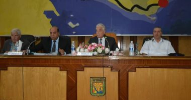محافظ جنوب سيناء يستعرض موقف التصالح على مخالفات البناء