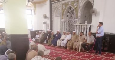 صور.. وكيل أوقاف السويس يجتمع بمقيمى الشعائر وعمال المساجد لمناقشة خطة العمل