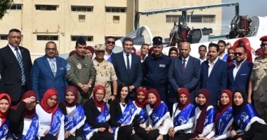 صور.. طلاب جامعة المنيا فى زيارة لـ"المطار" إحياءً لذكري انتصارات أكتوبر