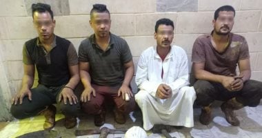 سقوط 4 عاطلين أثناء سرقتهم كابلات التليفونات فى بولاق أبو العلا